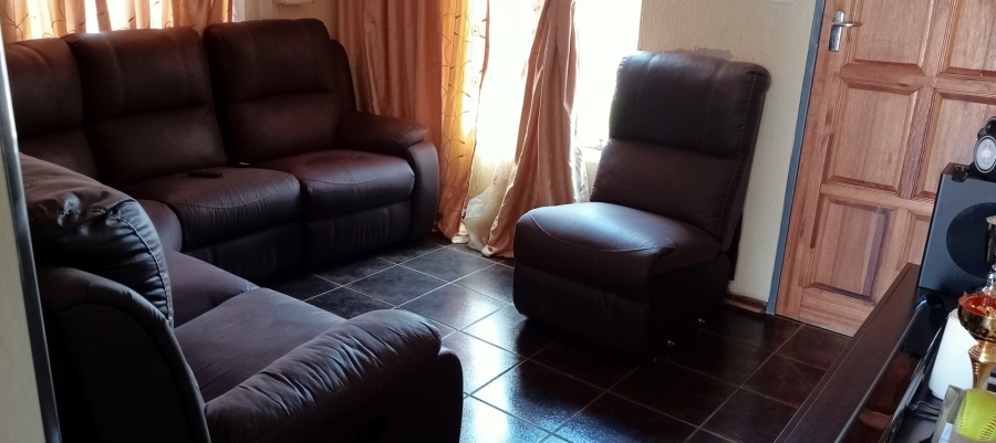 3 Bedroom Property for Sale in Flora Park Northern Cape